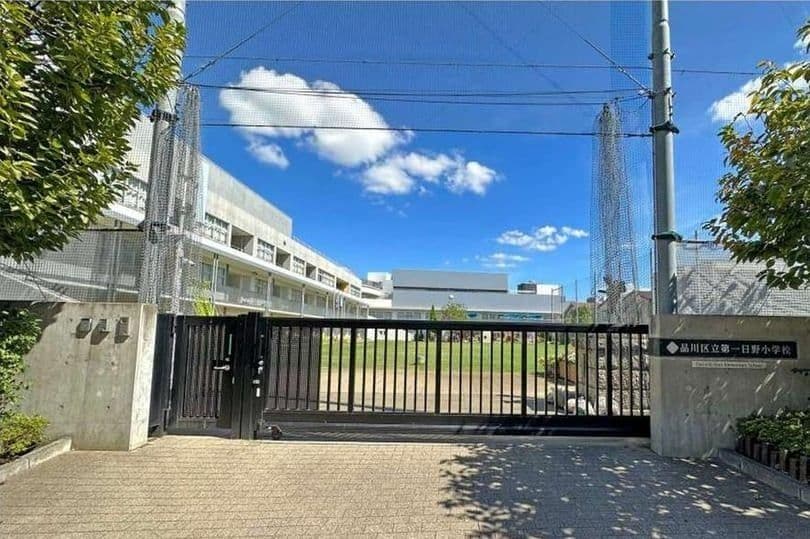 Modern 2BR Apartment in Vibrant Gotanda