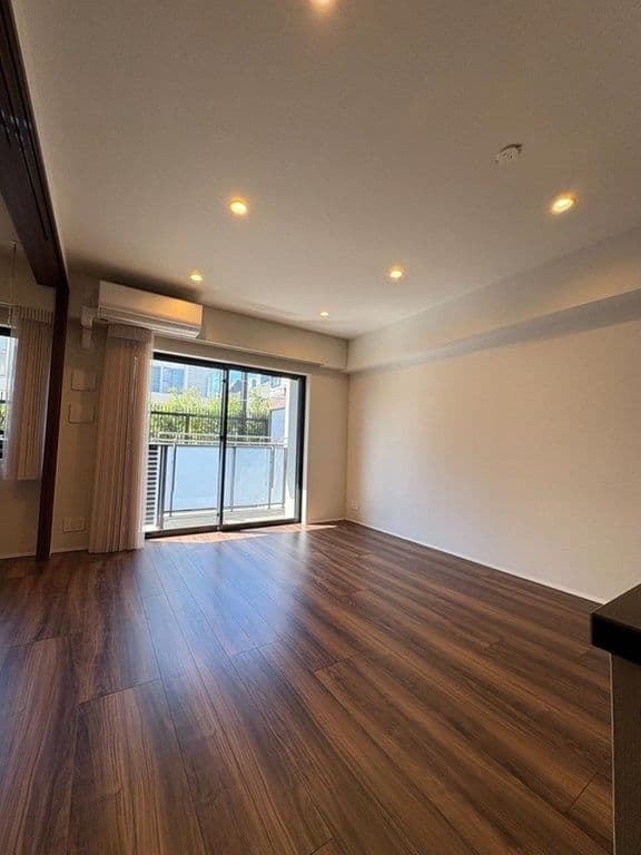 Spacious 2BR in Toshima, 5-Min Walk to Senkawa Station