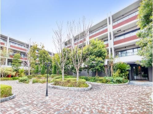 Luxury 3BR Villa with Den in Shin-Urayasu