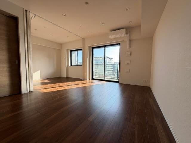 Bright 2BR with Den Near Nagareyama Station